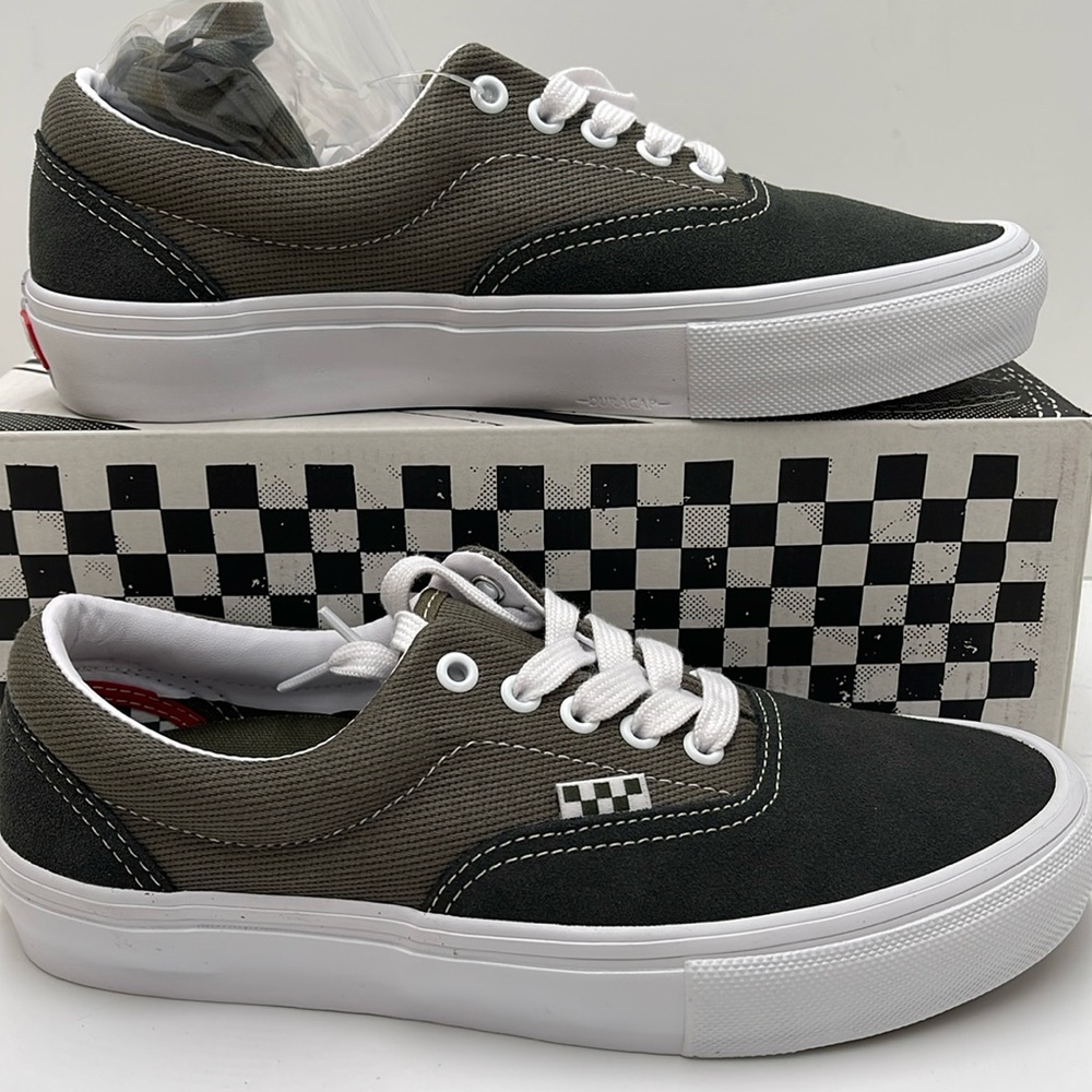 Vans Black and White Women's Sneakers